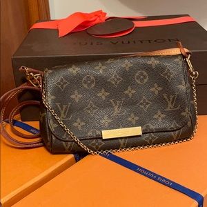 Louis Vuitton Favorite PM Monogram